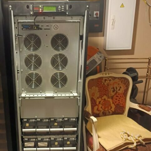 Ремонт APC Smart-UPS VT в Санкт-Петербурге 